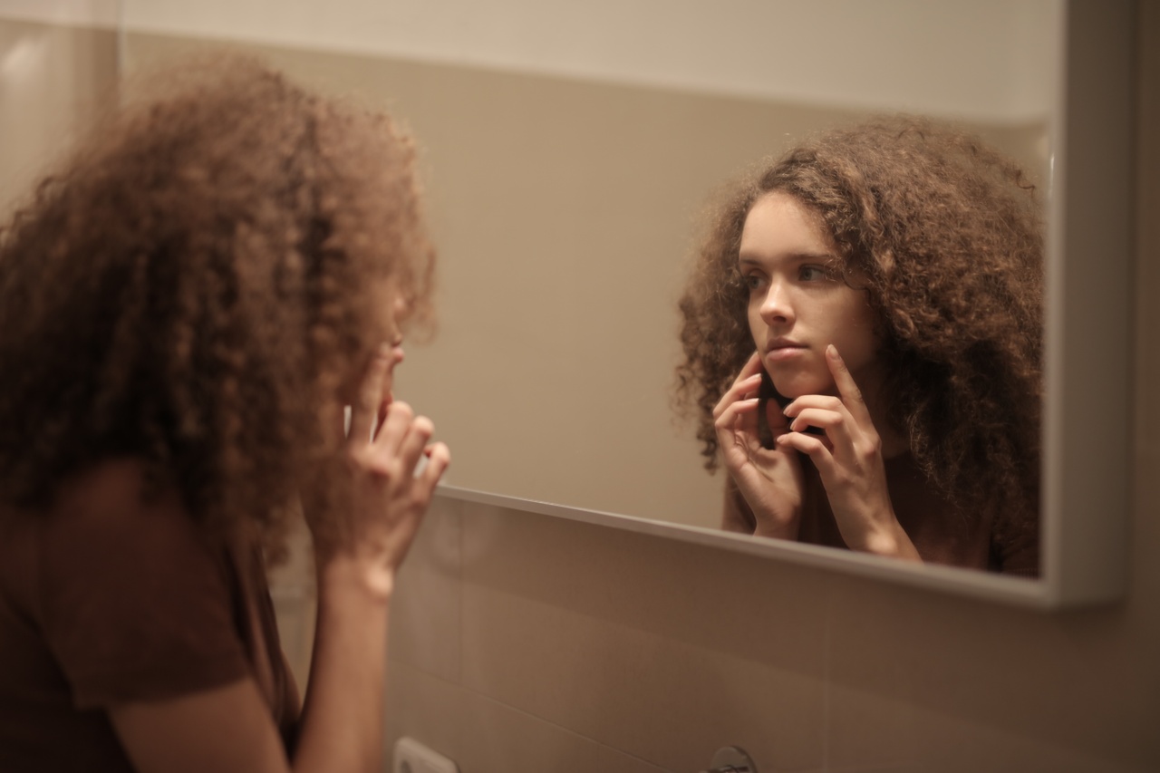 Thistle: The Natural Remedy for Youth Acne