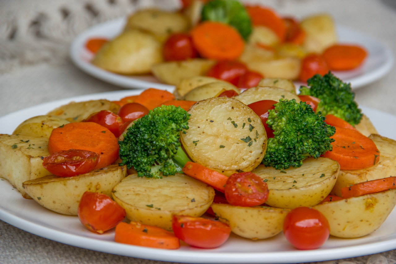 Oven-baked sea bream with roasted vegetables