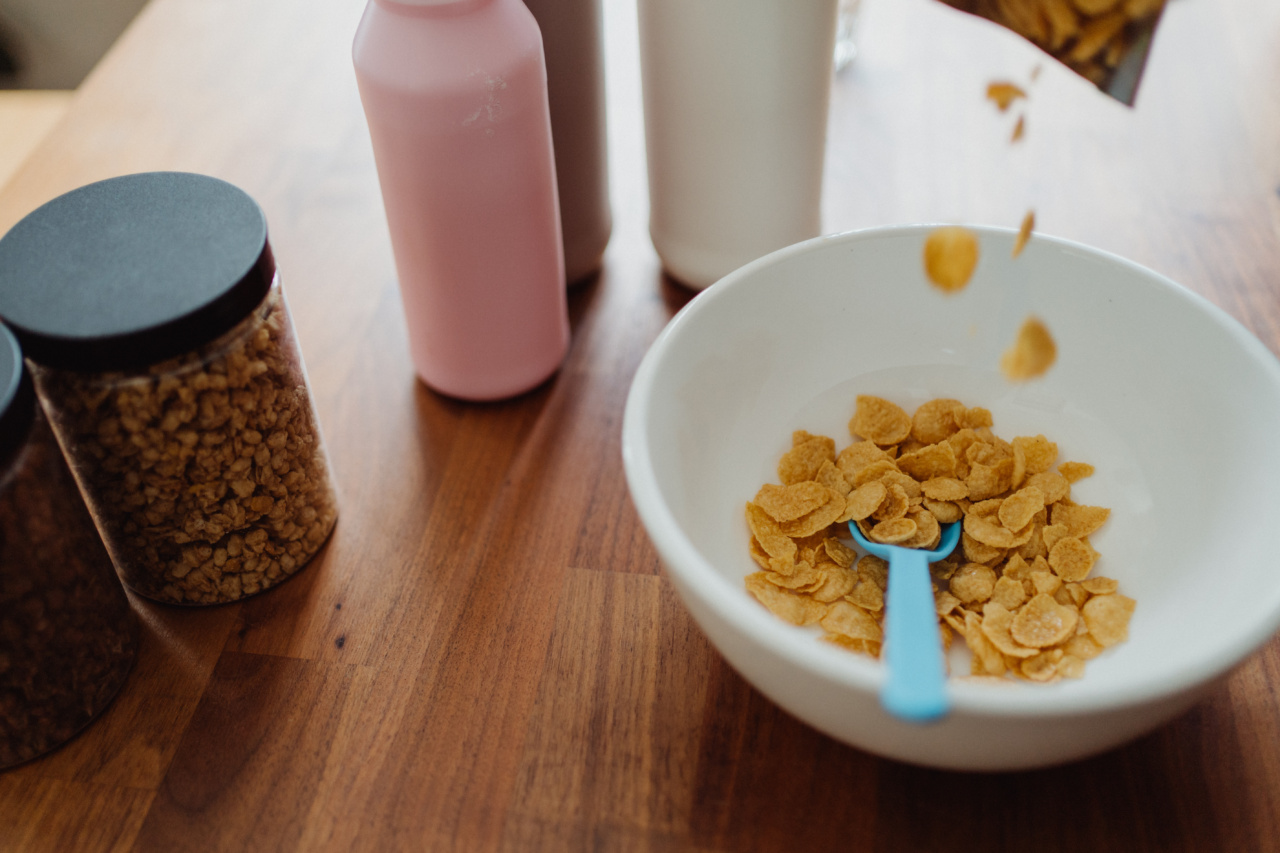 Eliminating seborrheic dermatitis flakes