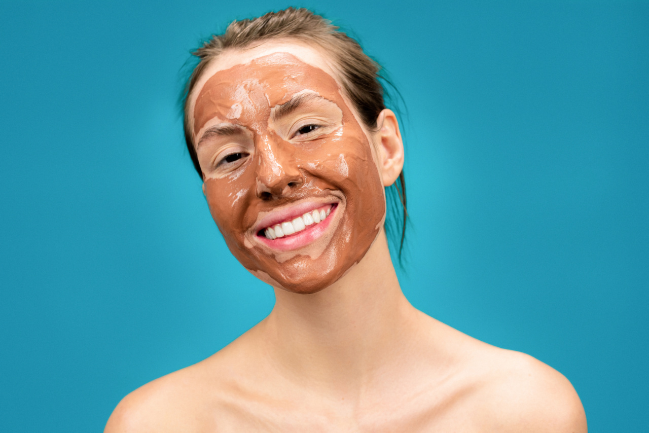 Get Rid of Oily Skin with Green Clay Masks