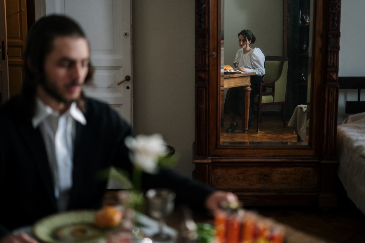 Men’s pace slows down while in love