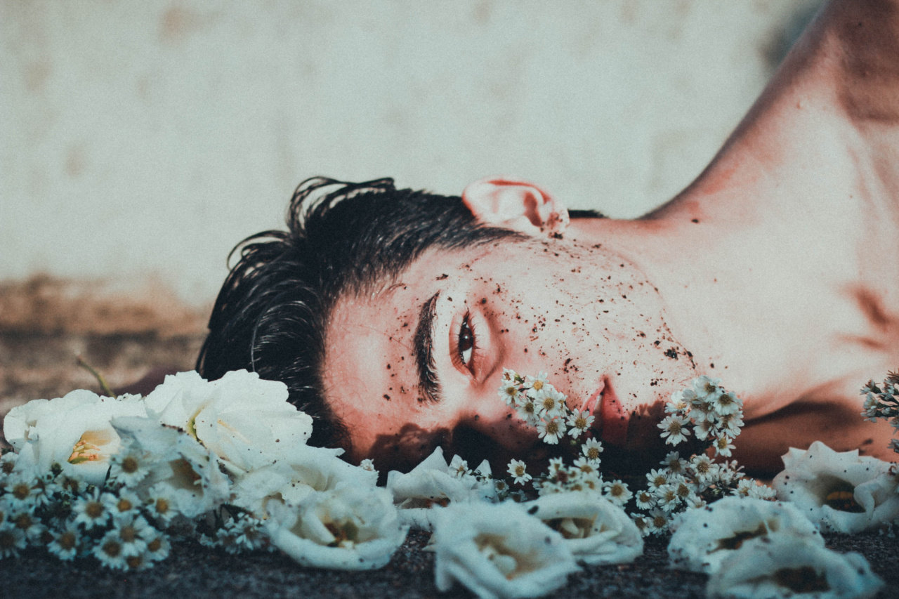 Why do we feel more pain in the evening? Discover ways to sleep better