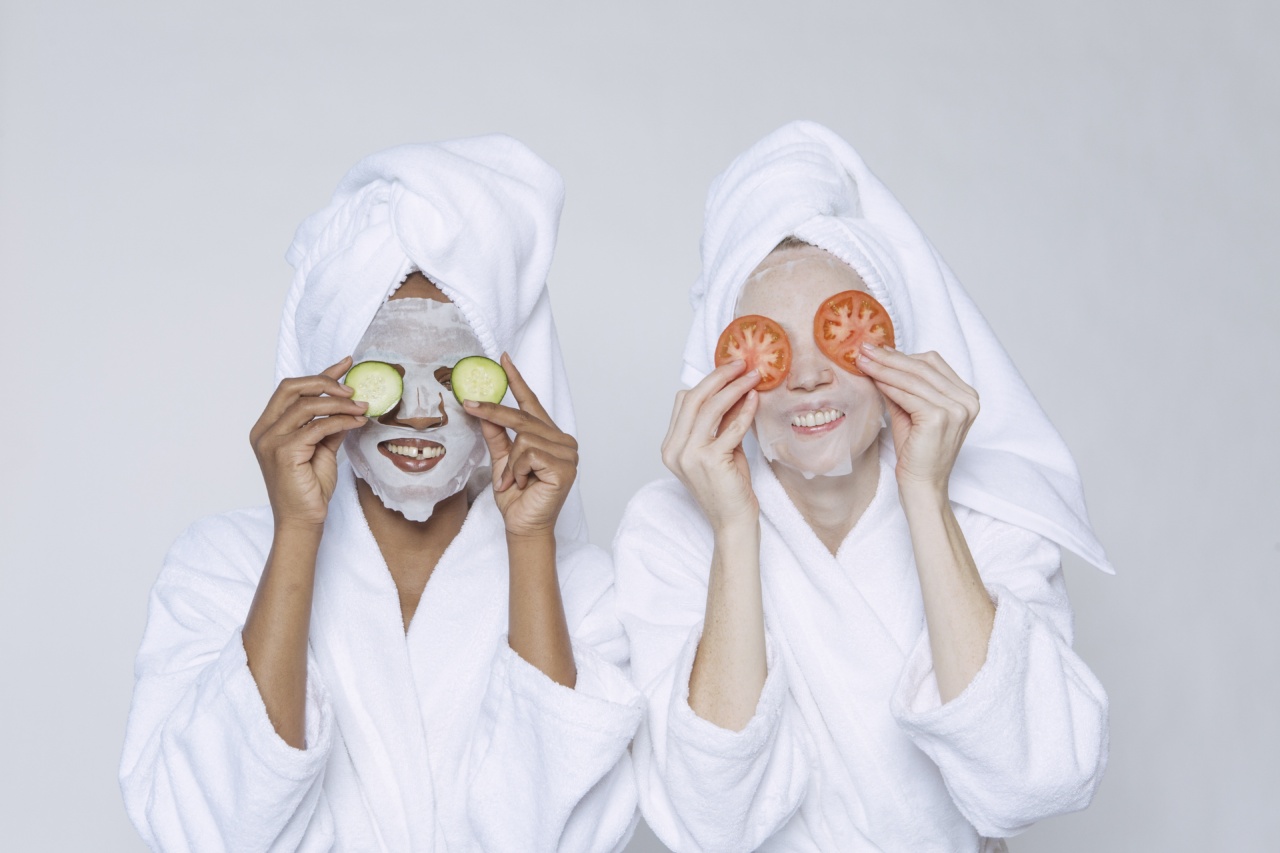 Eliminate Blemishes and Acne with Tomato Mask