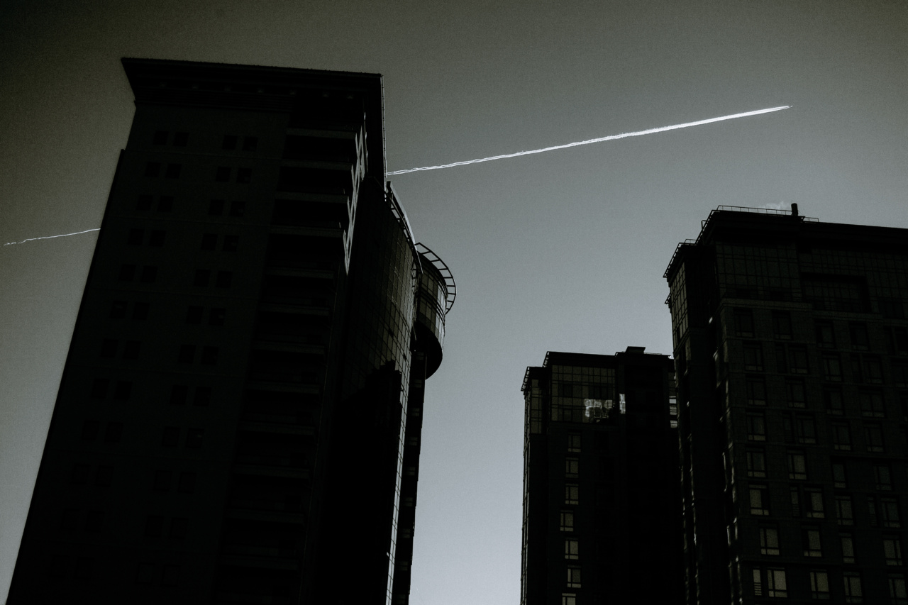 Tenacity in Tenths: Tracing Location and Imagery