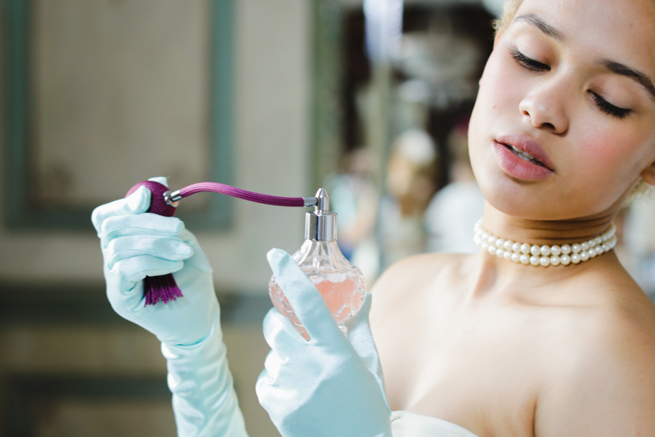 A fragrance makes us more seductive