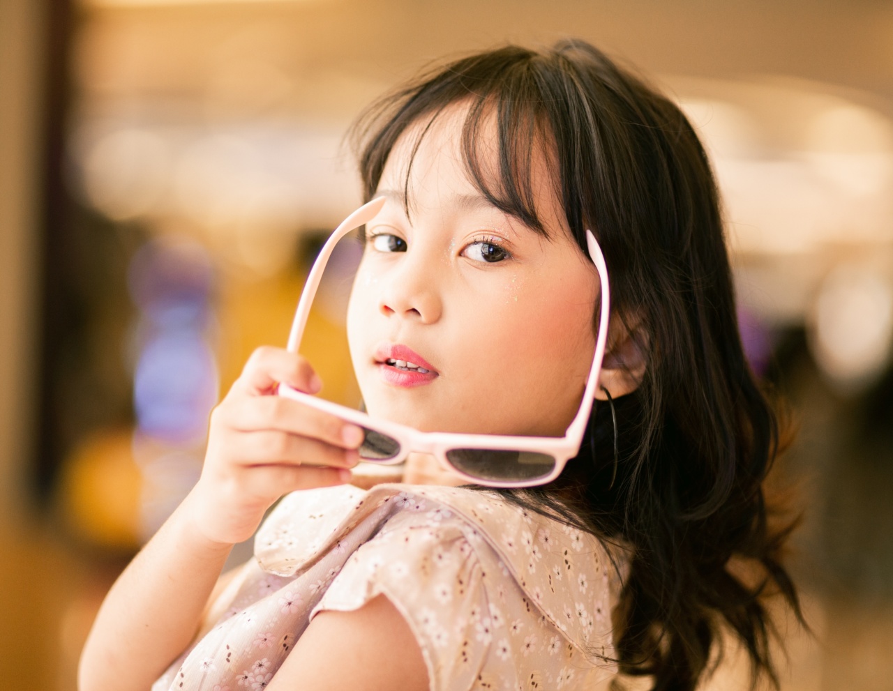 Choosing the perfect sunglasses for your kid