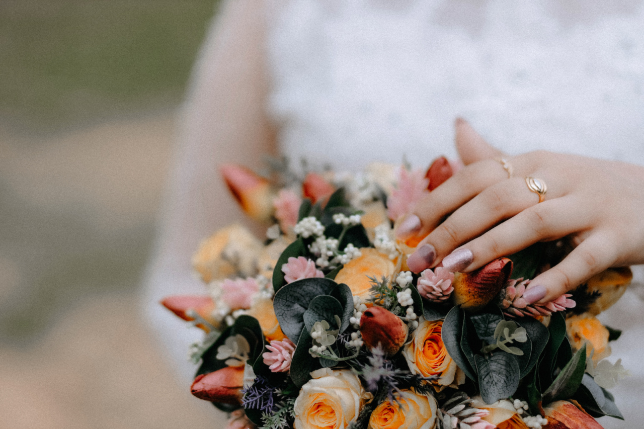 What are the common reasons for a manicure to fail?