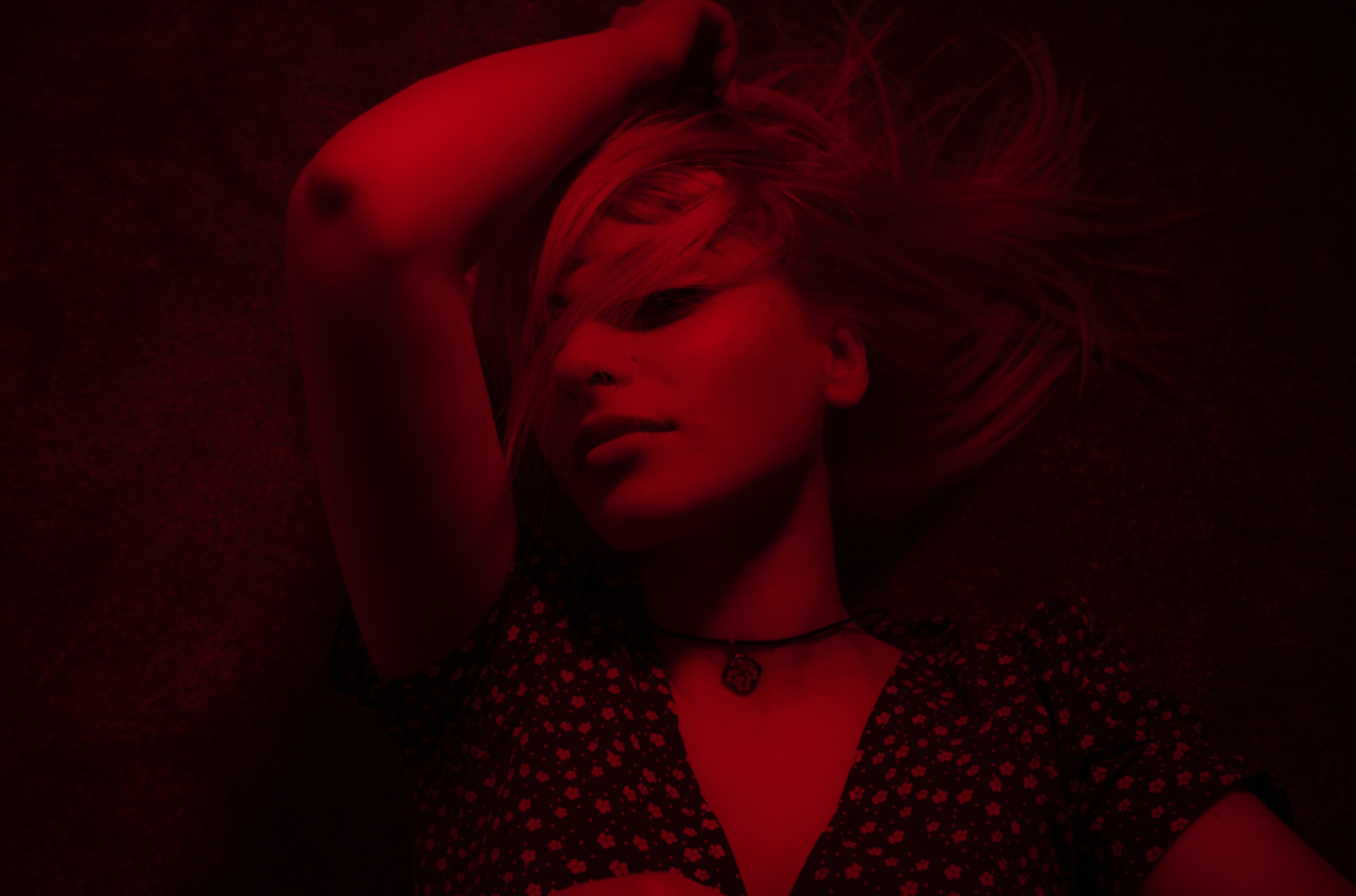 The Art of Female Seduction: A Paradoxical Approach