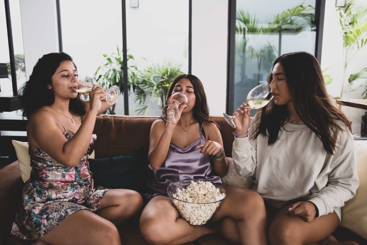 Stay Keto While Drinking Responsibly: Tips and Tricks