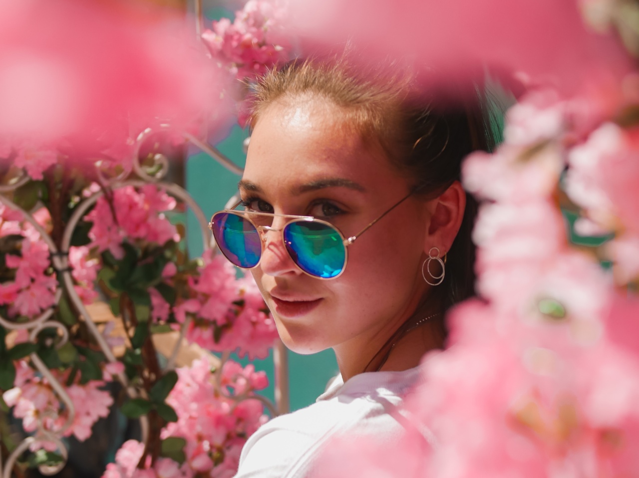 Shield your eyes from the intense sun – the role of sunglasses