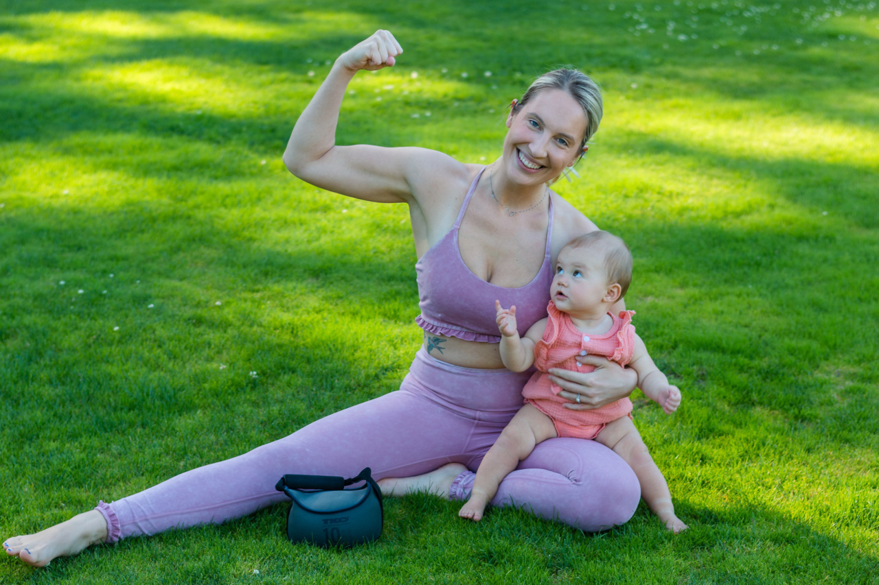 Mommy and Baby Yoga for Children 5-18 Months