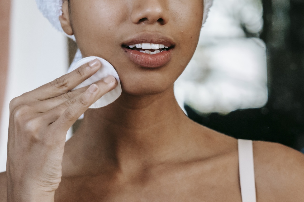 Customizing Your Facial Cleaning Routine by Skin Type