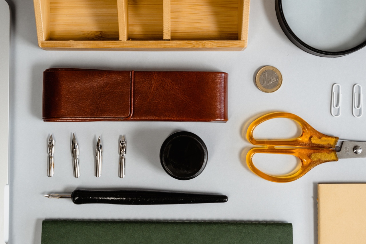 Top 30 tips to prevent hair scissor accidents