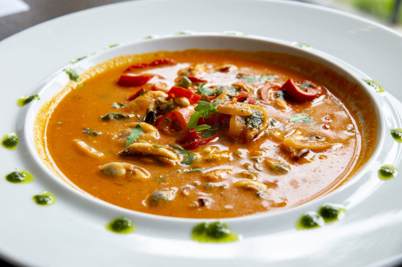 Tomato and thyme soup with capers