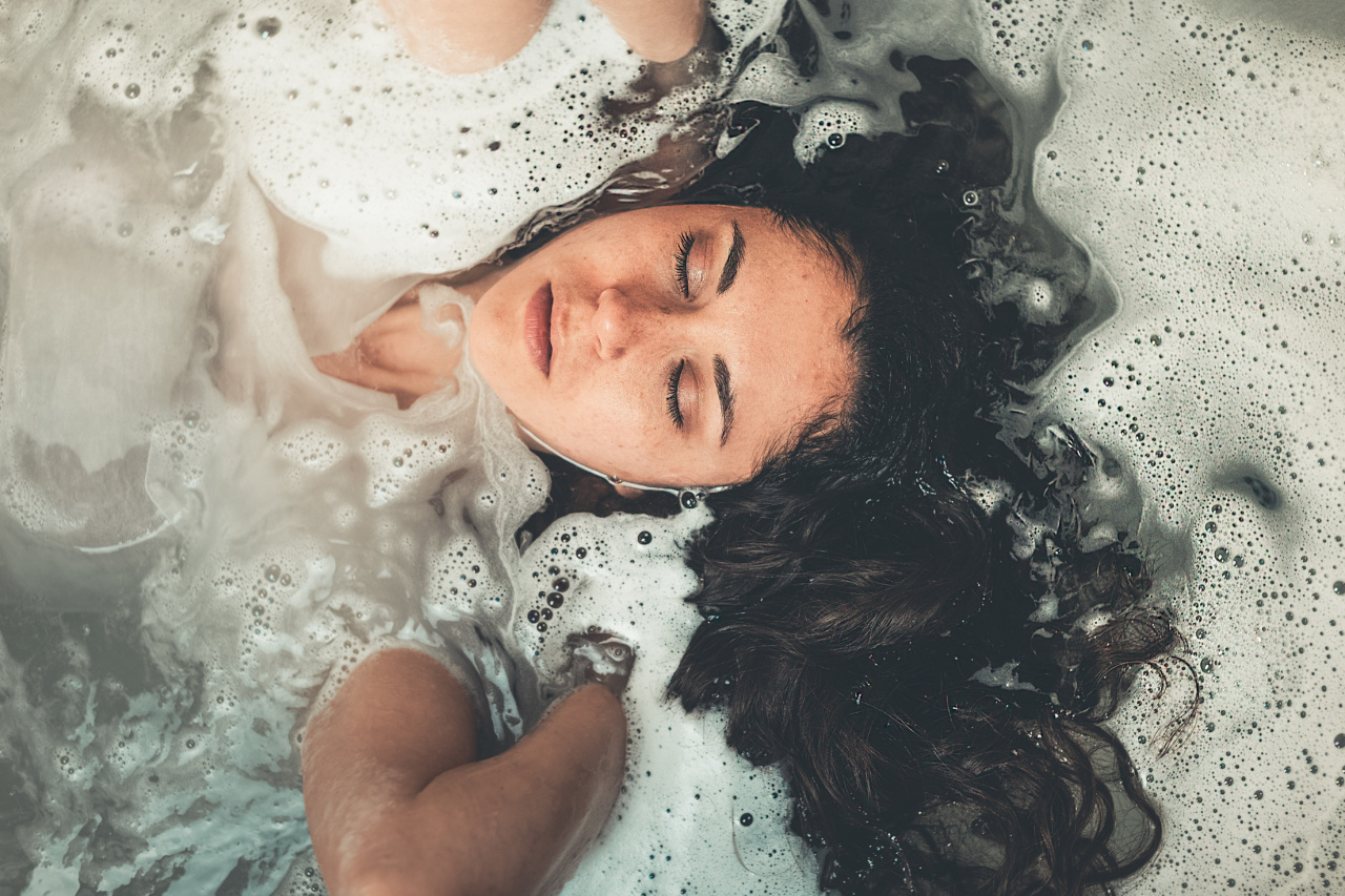 Transform Your Skin with This Bathroom Remedy for Cellulite