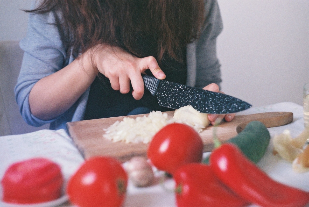 Little: 3 techniques to dice them … with a knife!