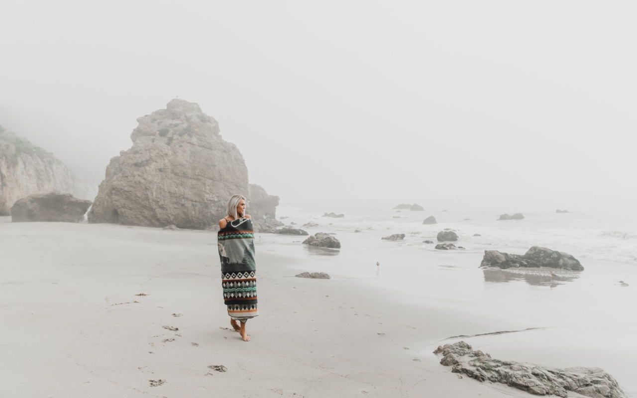What happens to our skin when we walk barefoot in sand?