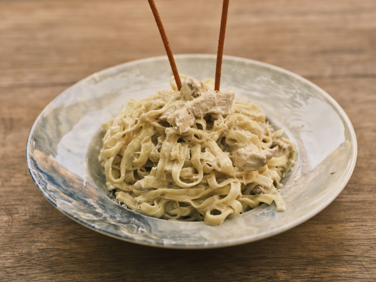 Chicken Alfredo with Thick Spaghetti