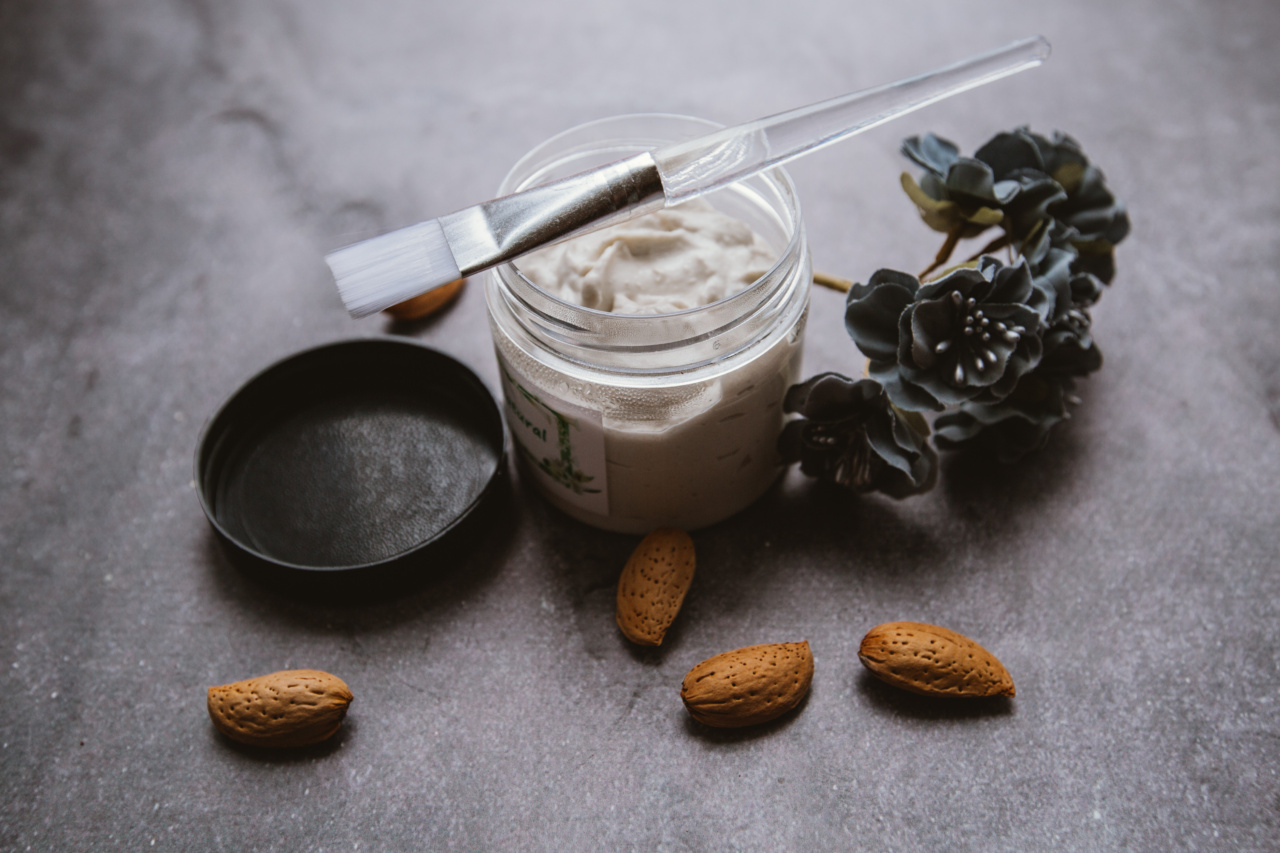 Age-defying almond skincare DIYs