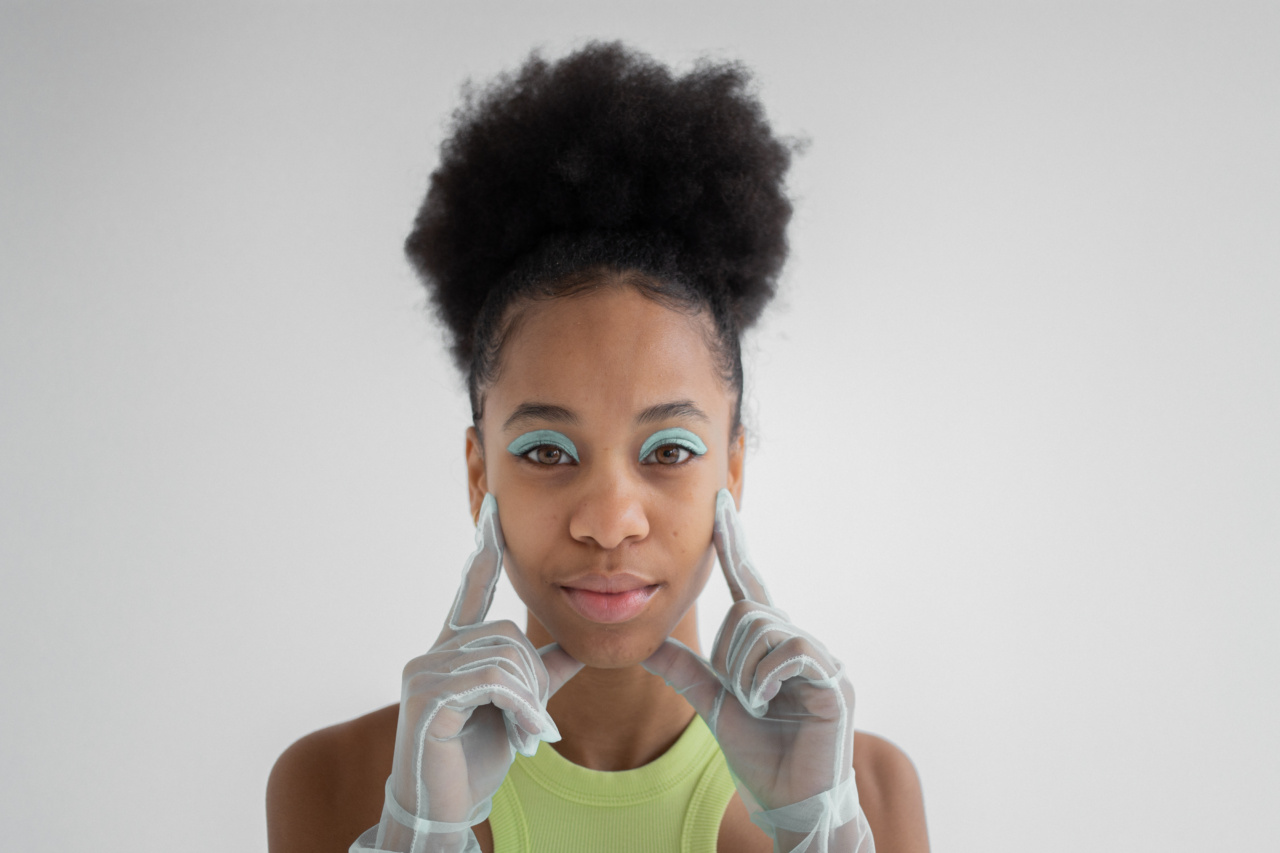 Beware of the Beauty: 30 Dangerous Fashion Trends for 2015