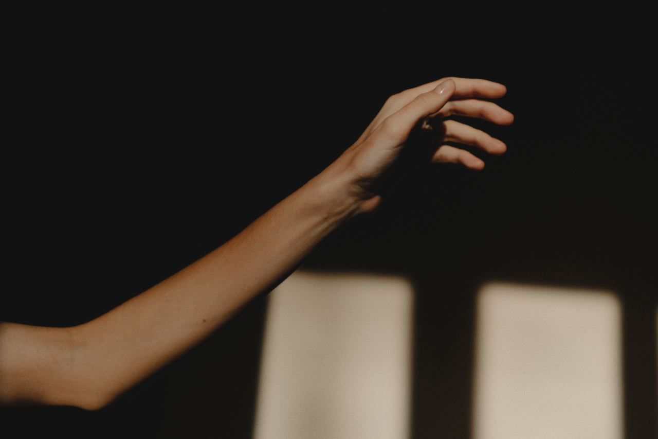 Effective Ways to Acknowledge a Child’s Raised Hand