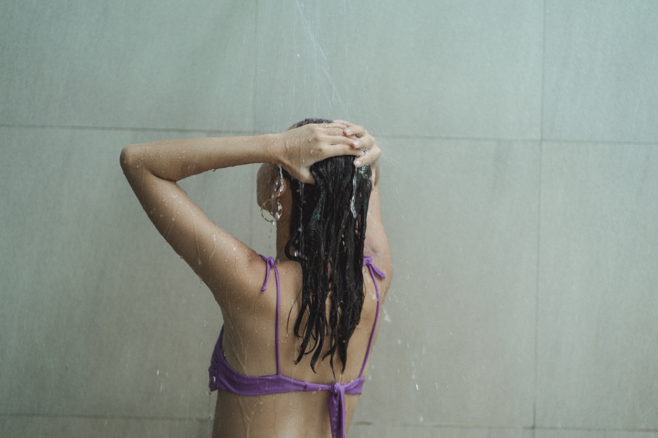 The major mistake you’re making in the shower if you have thin and weak hair