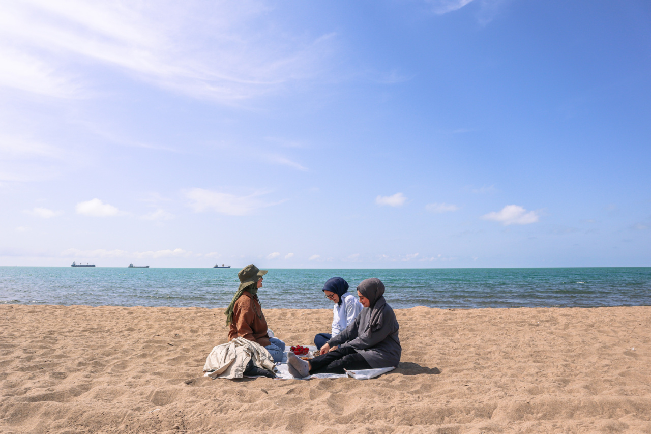 What to Pack for a Healthy Beach Picnic