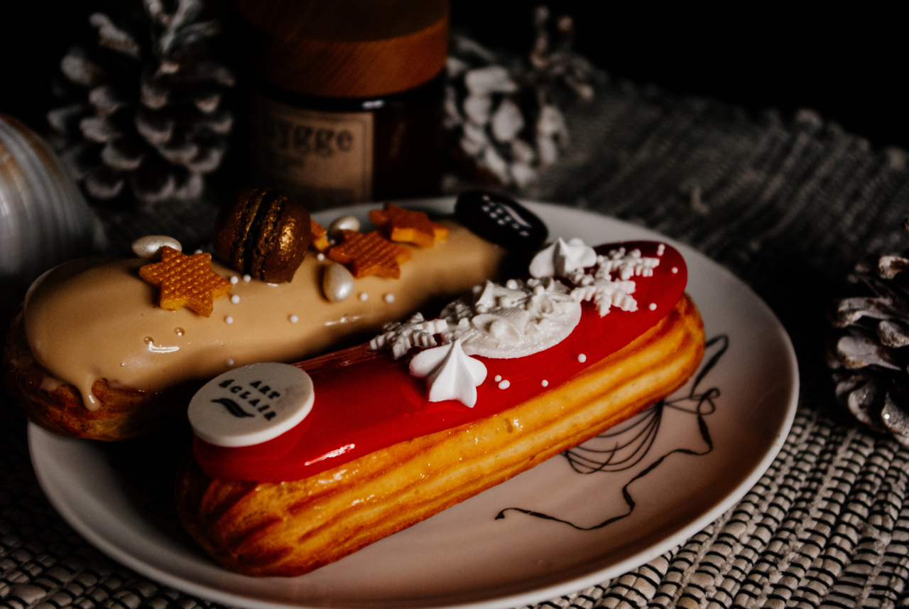 Exploring the Winter Craving for Sleep and Sugary Treats