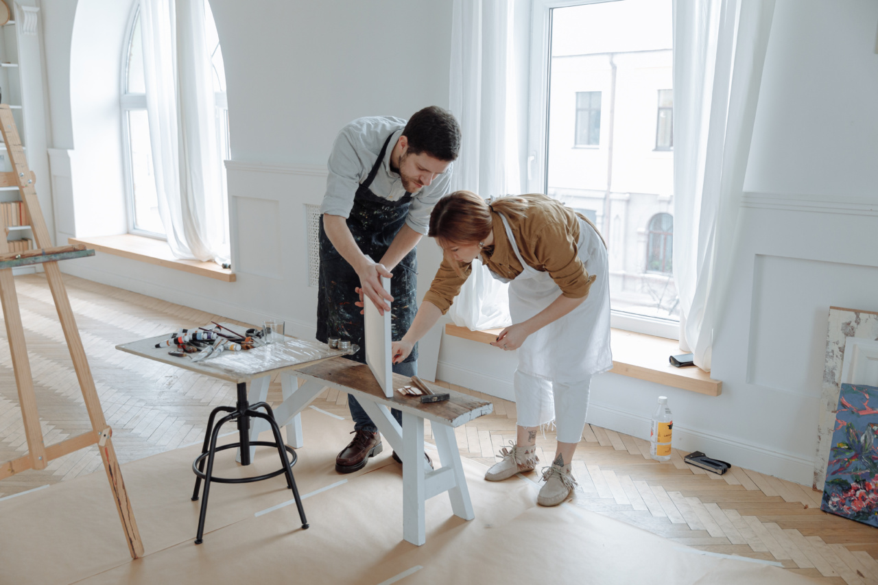 Creative Con Artists and Artful Dodges