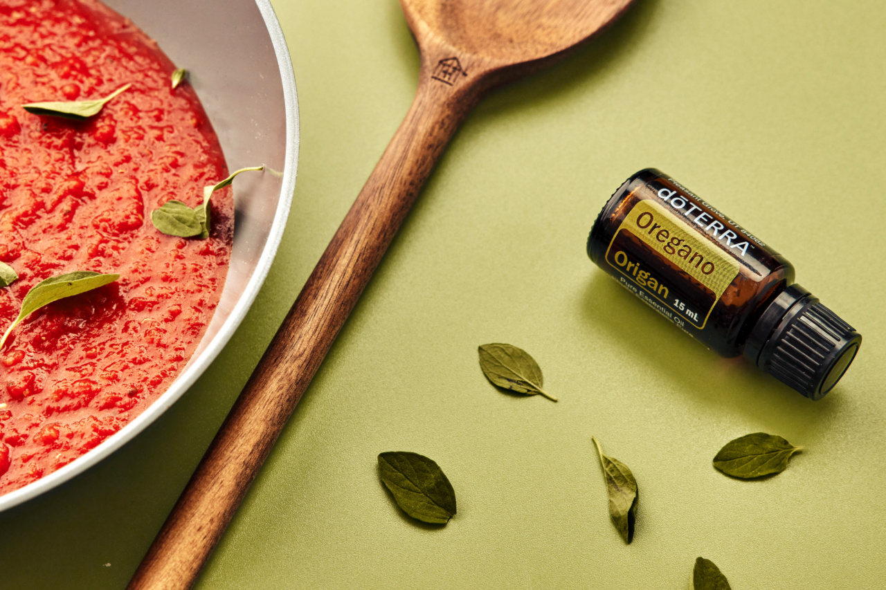 Essential Oils That Tackle Food Poisoning