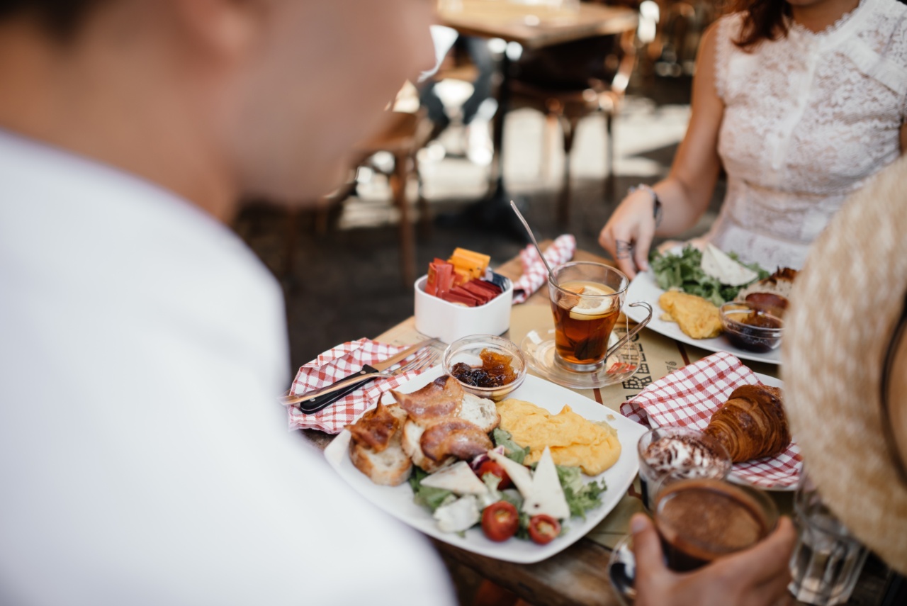 The Unlikely Pairings: Why Tea Should Not Be Eaten with These Foods