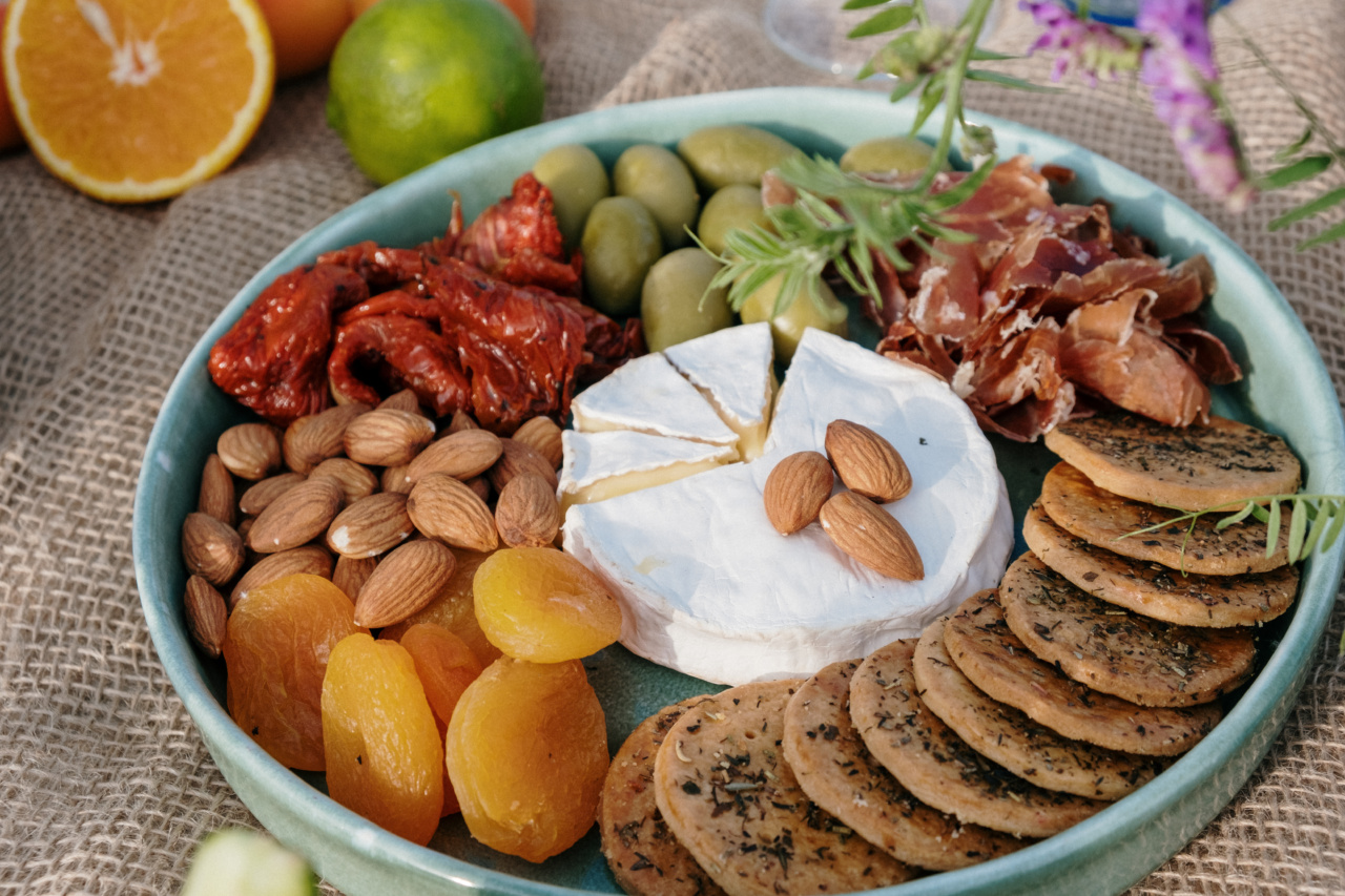 The Benefits of Eating Fish, Nuts and Olive Oil for Brain Health