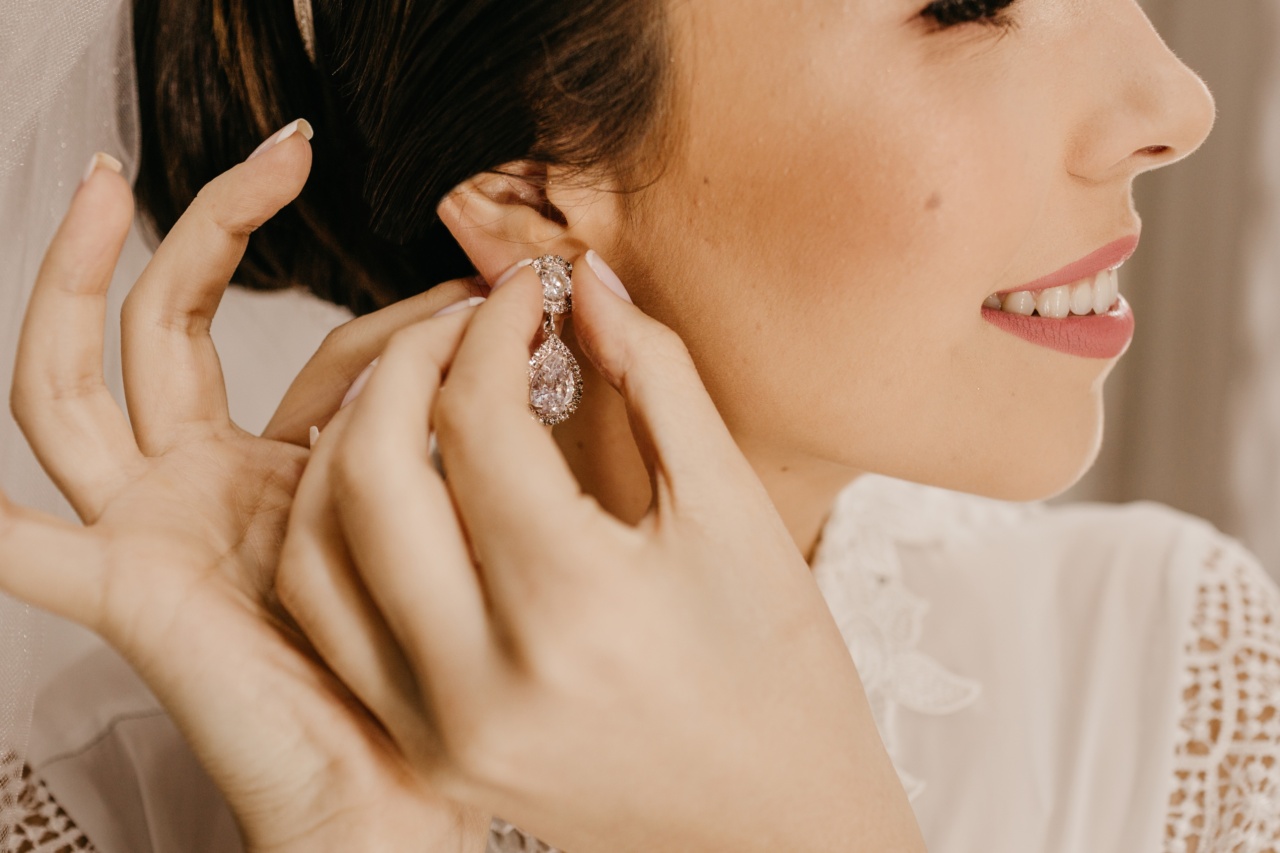 What makes plus-sized brides the perfect choice for a wedding?