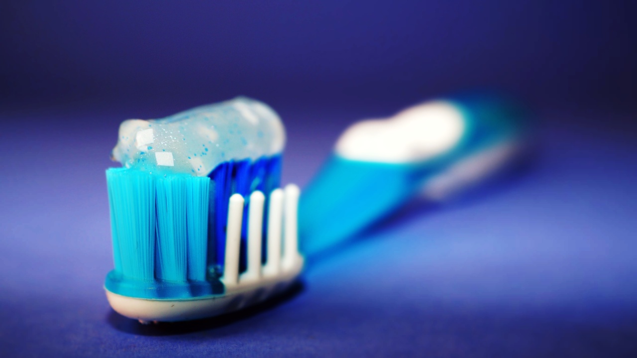 Breakthrough Toothbrush Cleans Teeth in Seconds