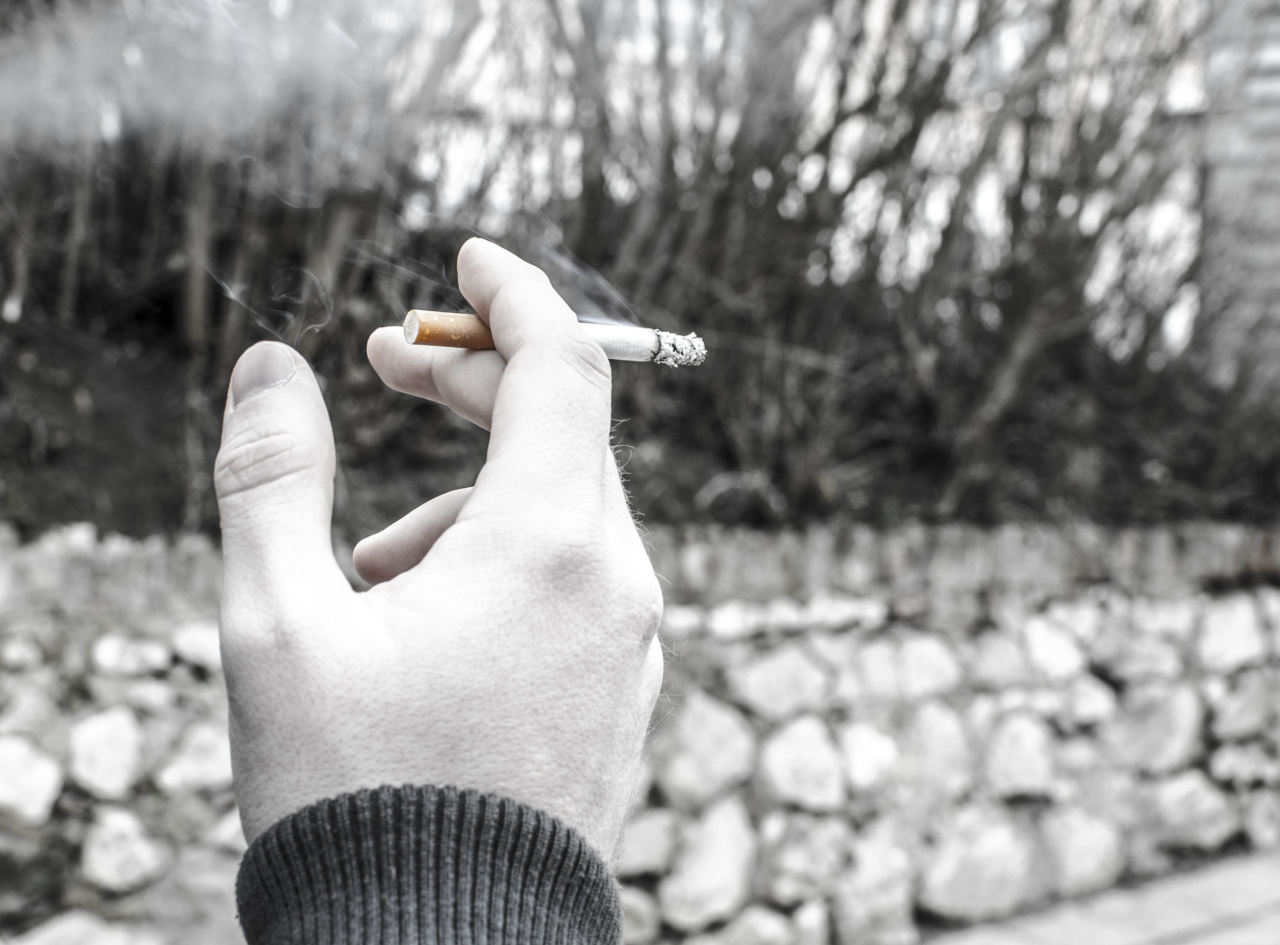 Cigarette smokers: What happens when you cut off the filter?