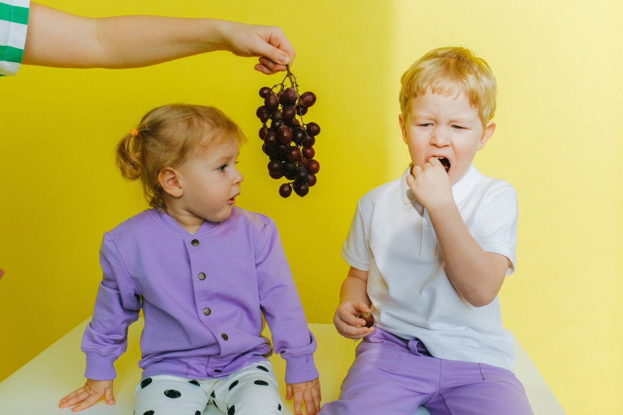 5 steps to manage jealousy between siblings