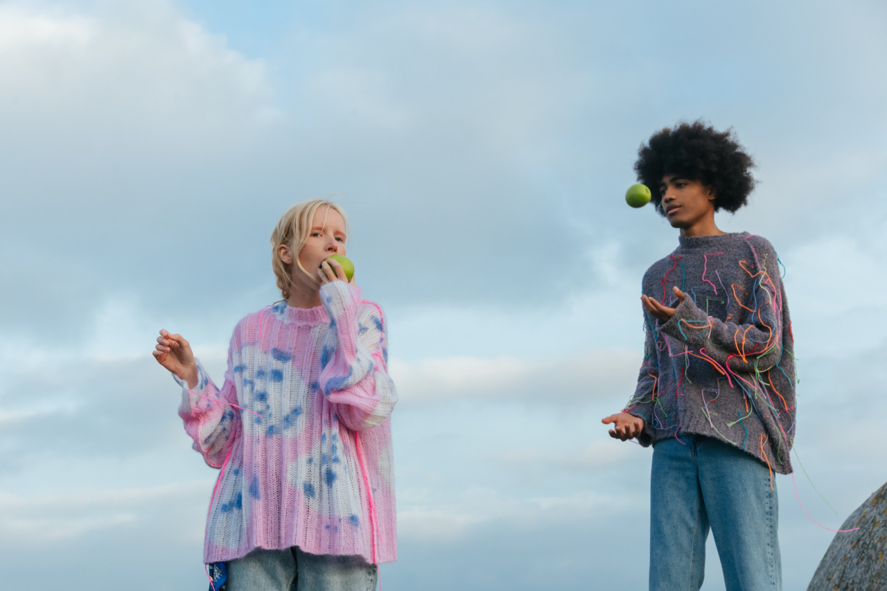 The Benefits of Eating Apples Every Day: A Caloric Perspective