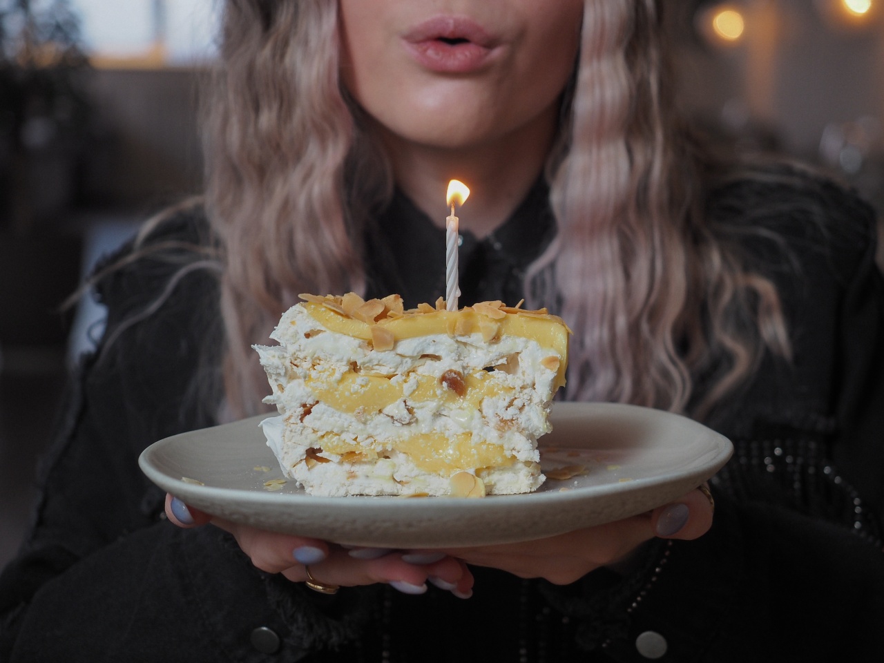Because they ‘scrape’ lips on the edges