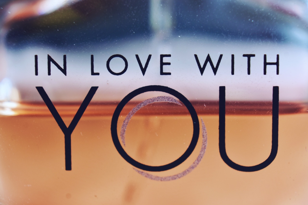 10 surprising facts about falling in love