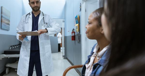 Doctors earn trust of patients with fewer painkillers