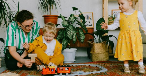 The risk unseen of Mom’s plastic usage on her baby.