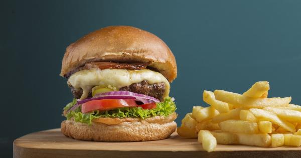 Don’t want “buns” any longer? Avoid these foods!