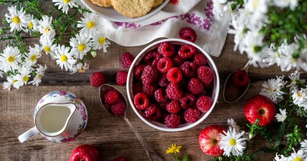 The effortless approach to pesticide-free apples