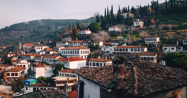 Groundbreaking software identifies unfamiliar rooftops