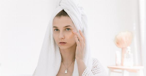 How to Soothe Skin Irritation from Wearing Masks