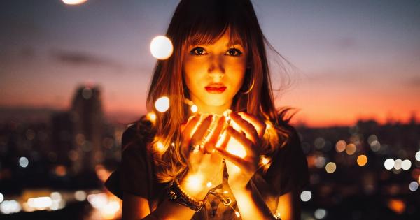 Understanding numbness in hands and feet: Causes and symptoms pictured