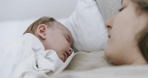 ALMORA PLUS® BABY DROPS supports infant microbial balance