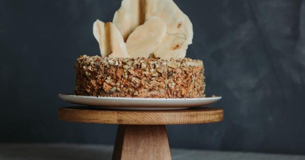 What is the calorie count in a serving of halva?