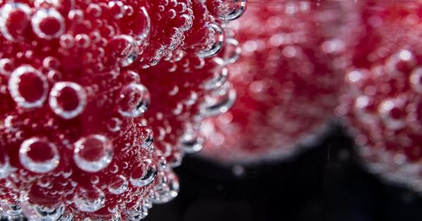 Bubbles and Berries: The Perfect Pairing