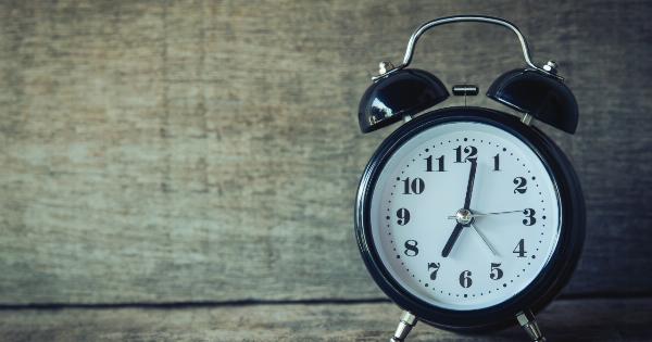 The Science of Why Morning Hours Make us Happier and More Productive